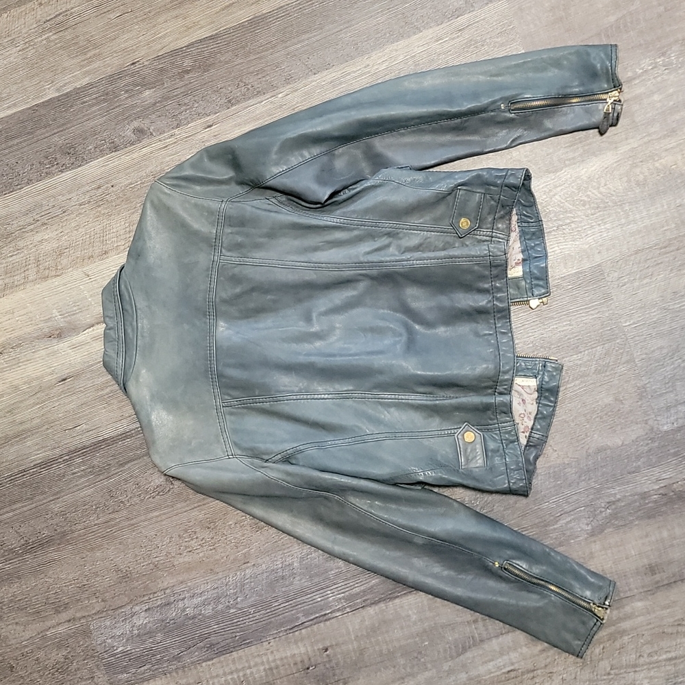 Women's size large Wilson's leather jacket distressed - Picture 3 of 3